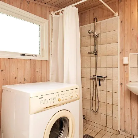 6 Person Holiday In